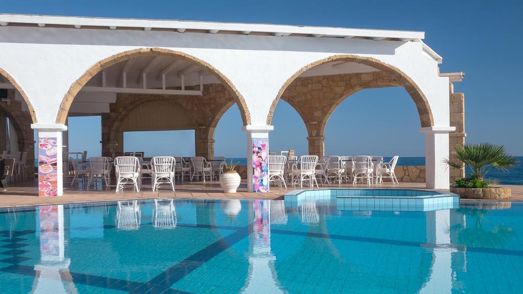 Pyrgos Beach Hotel Apartments 말리아 외부 사진