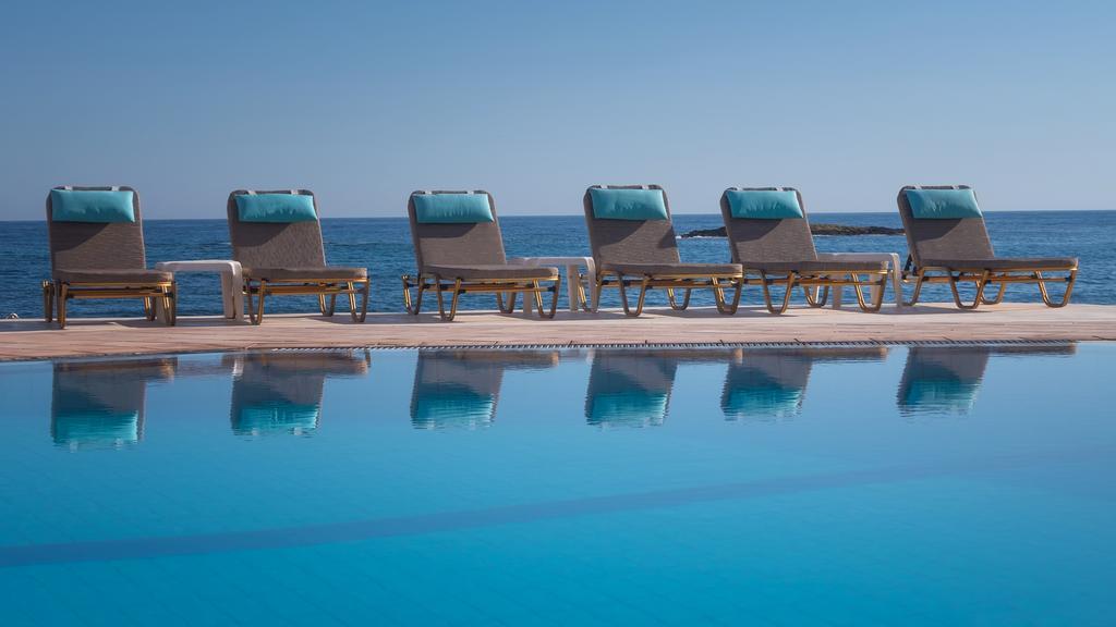 Pyrgos Beach Hotel Apartments 말리아 외부 사진