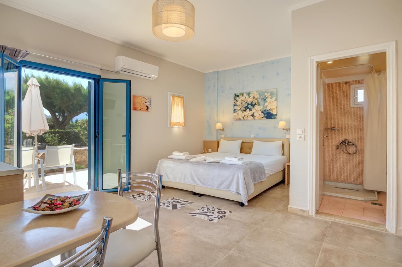 Pyrgos Beach Hotel Apartments 말리아 외부 사진