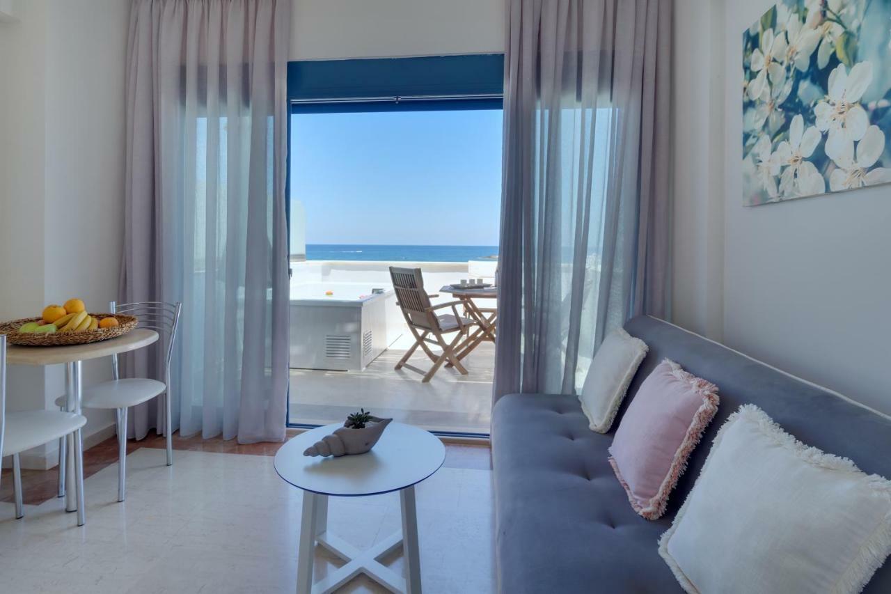 Pyrgos Beach Hotel Apartments 말리아 외부 사진
