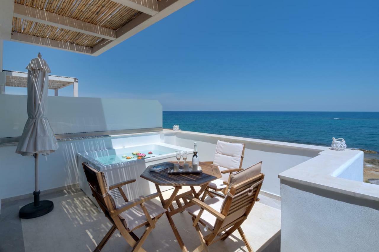 Pyrgos Beach Hotel Apartments 말리아 외부 사진