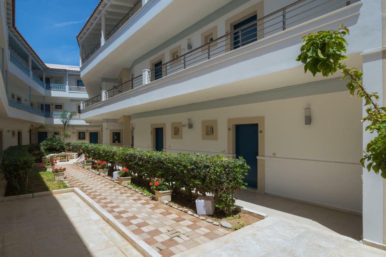 Pyrgos Beach Hotel Apartments 말리아 외부 사진