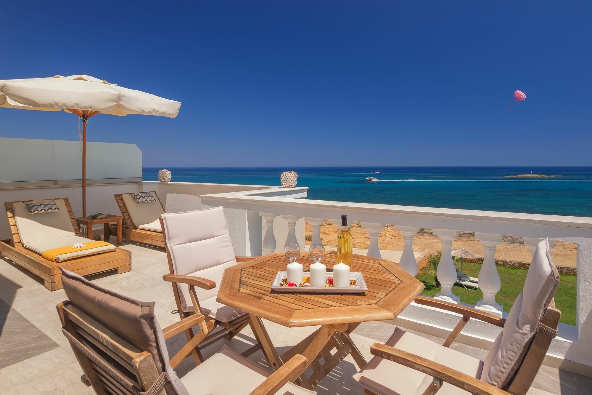 Pyrgos Beach Hotel Apartments 말리아 외부 사진