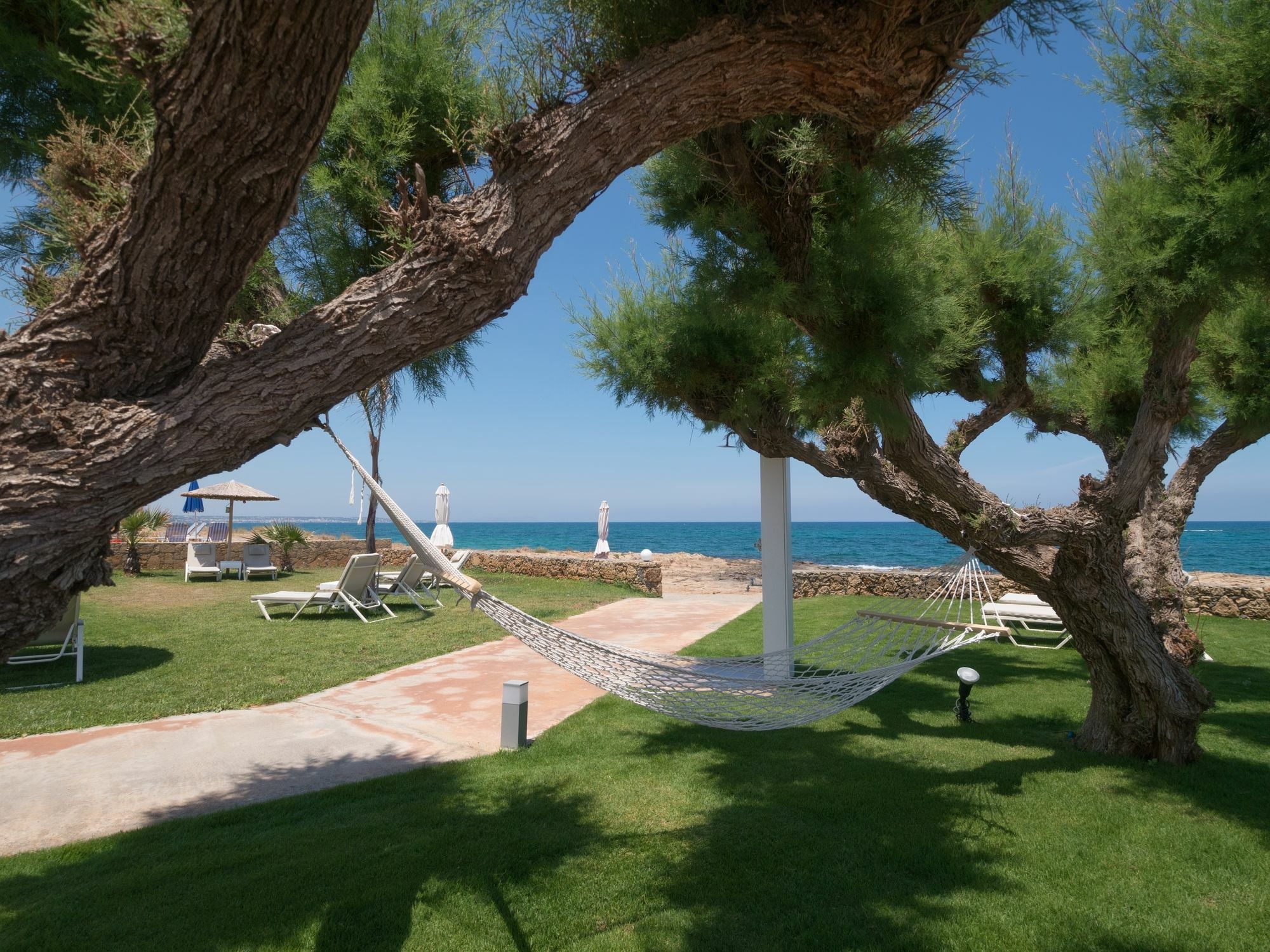 Pyrgos Beach Hotel Apartments 말리아 외부 사진