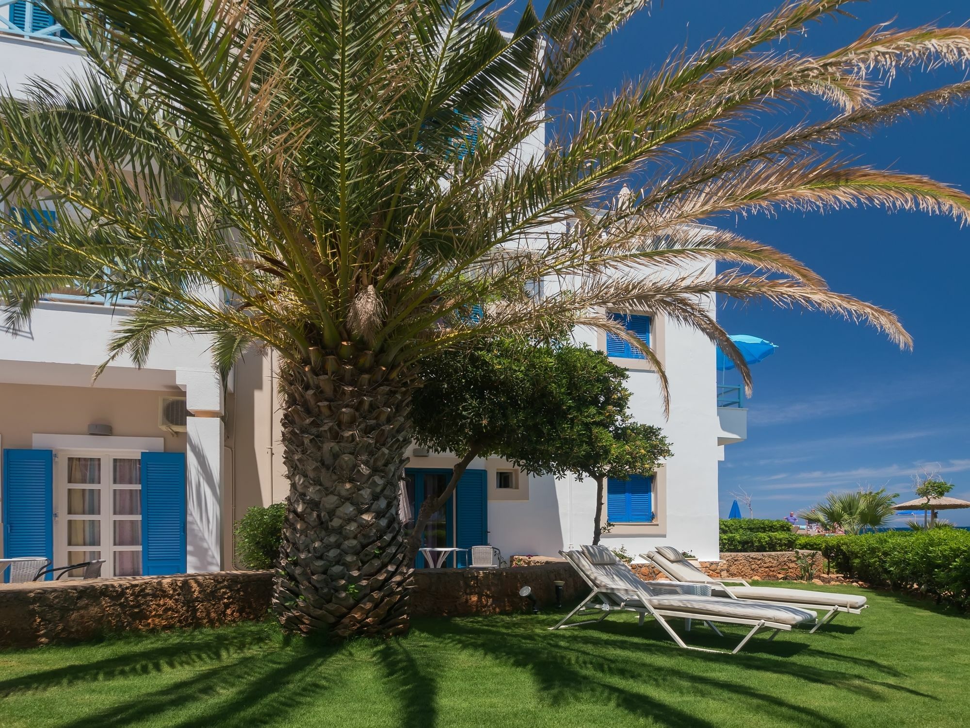 Pyrgos Beach Hotel Apartments 말리아 외부 사진